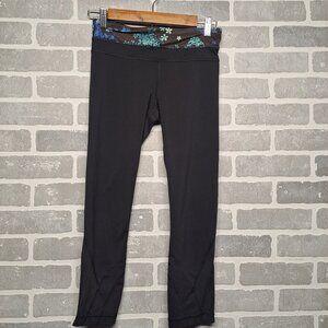 Lululemon Pants Black Cropped Leggings Floral Waist Band‎ Yoga Running Logo Sz 4